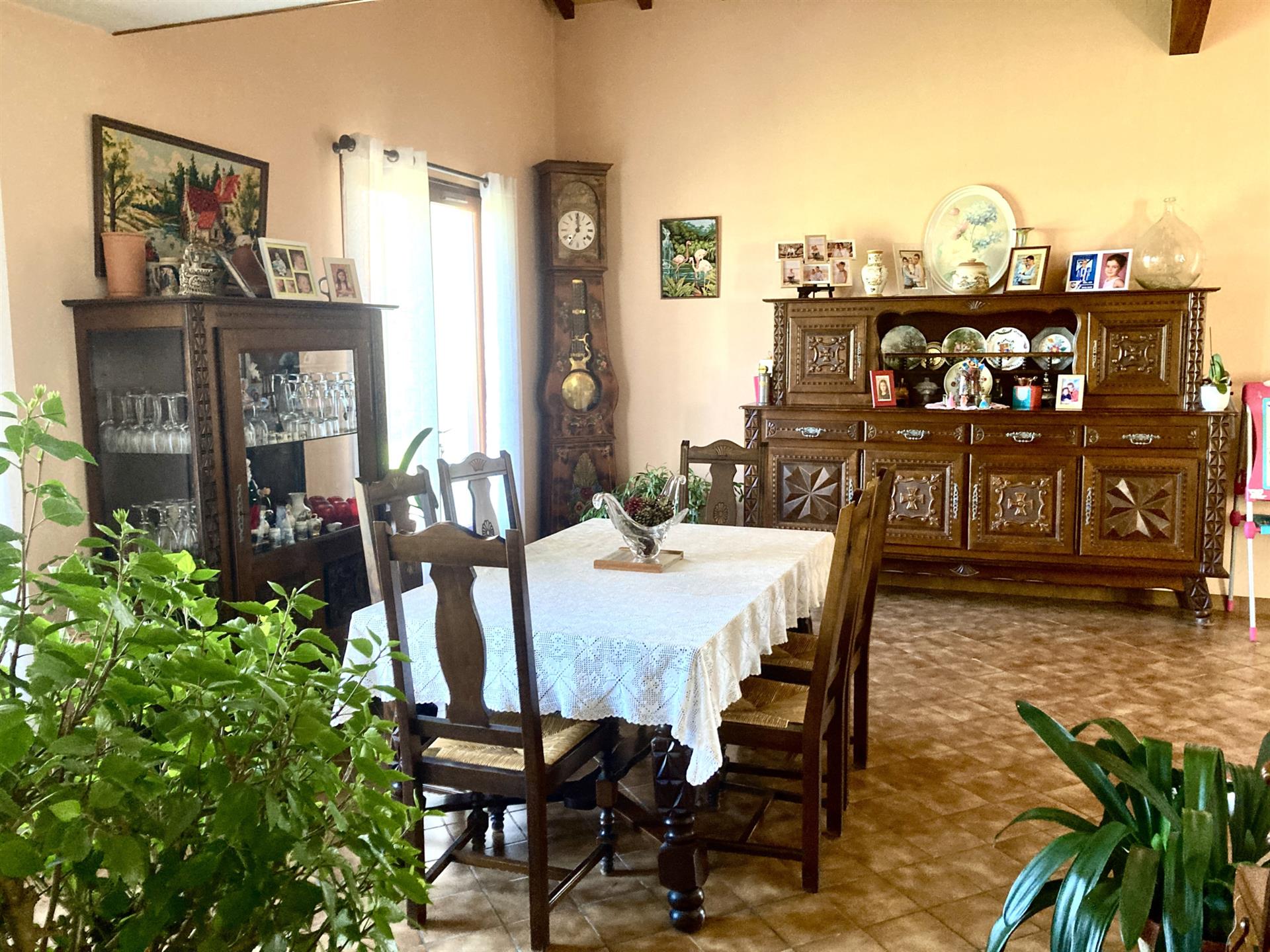 Compra: Vivenda (33210)
