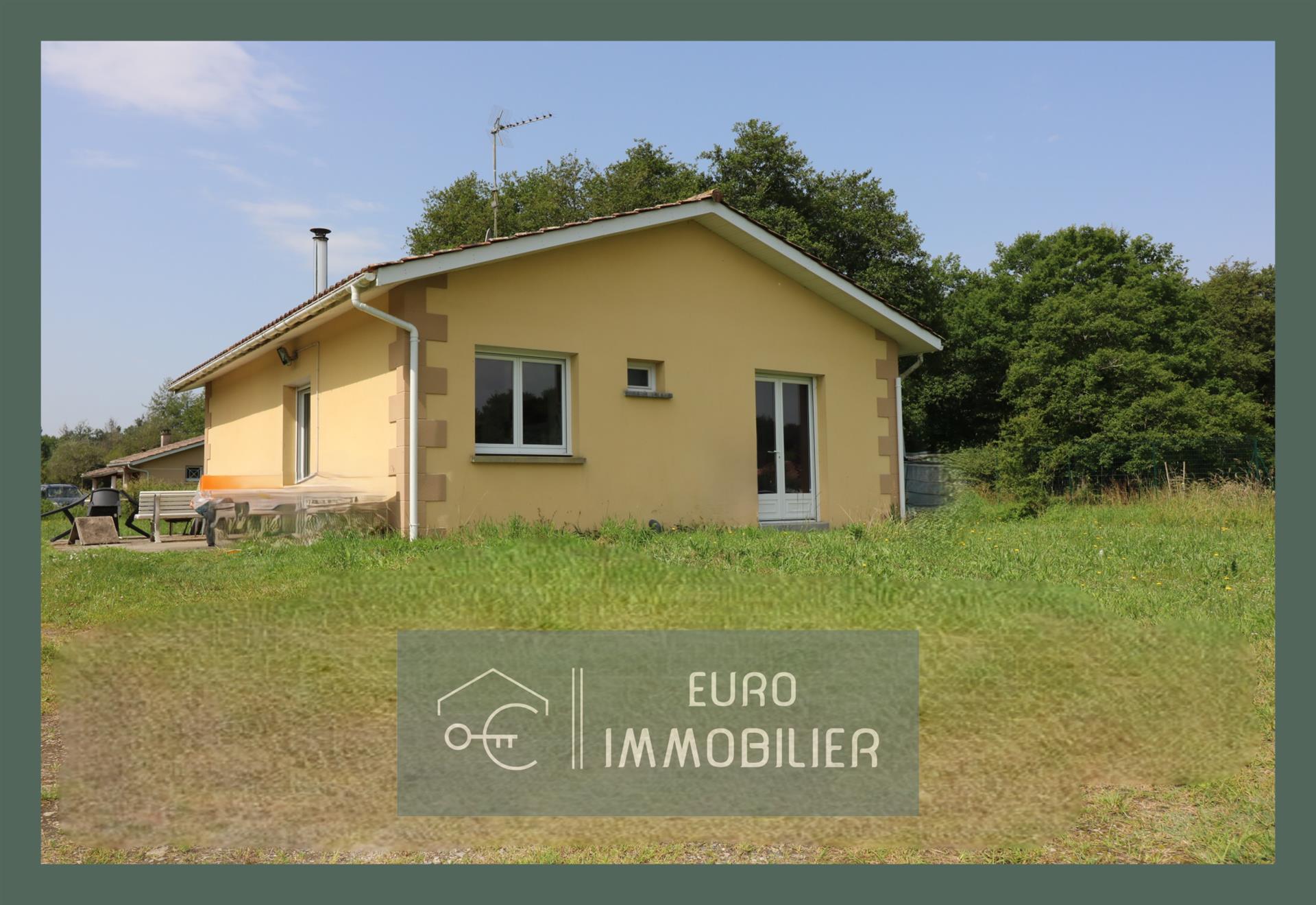 Pavillon 2 chambres, terrain 2000 m2, au calme, 15 minutes Bazas