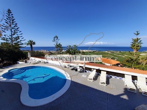 Spectacular finca with 6 bungalows and extension reserves, large garden, pool and great sea views!