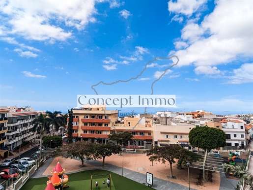 Modern, renovated and furnished apartment with terrace in Adeje, near El Galeon!