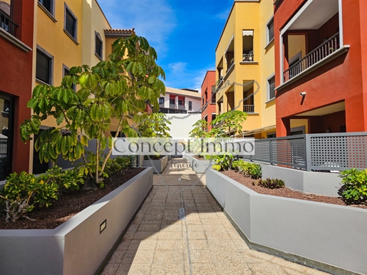 Modern, renovated and furnished flat with terrace in the heart of Adeje!