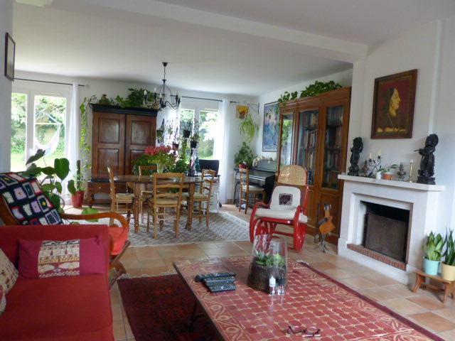 De Vânzare – proprietate de familie cu 5 dormitoare în Poissy, într-o zonă foarte căutată