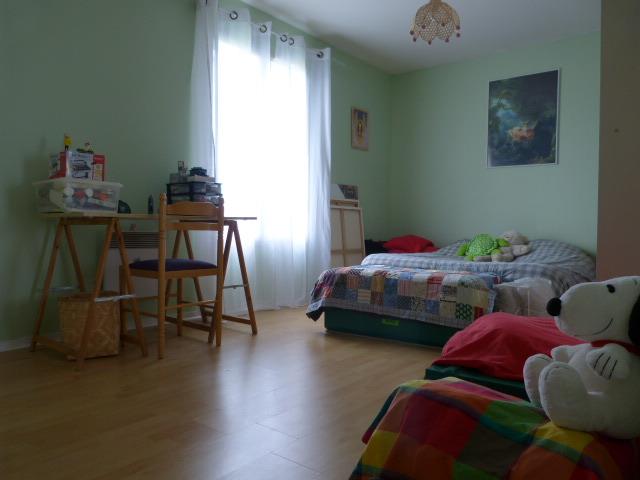De Vânzare – proprietate de familie cu 5 dormitoare în Poissy, într-o zonă foarte căutată