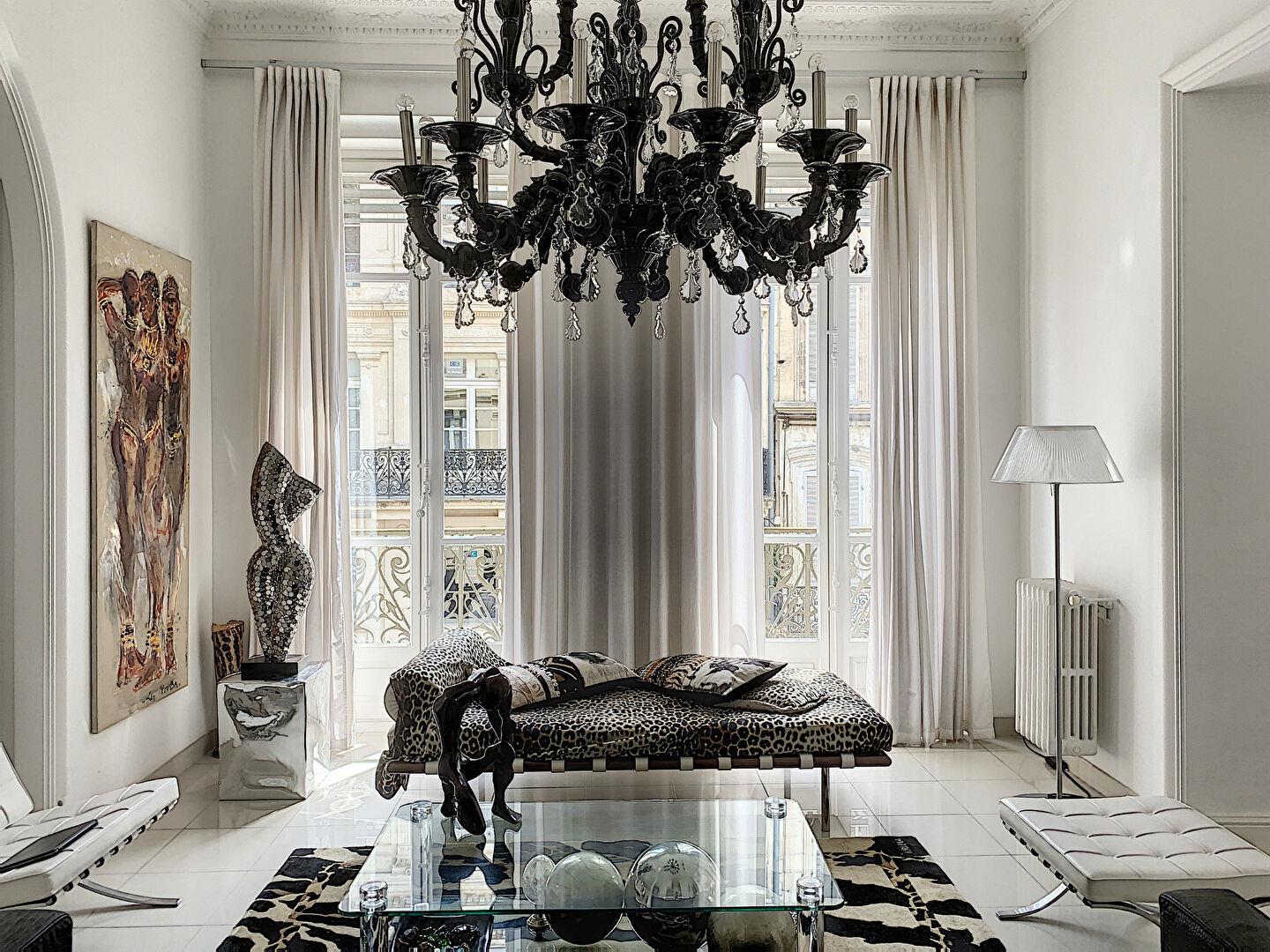 Luxury apartment in Avignon - 6 rooms, 175 sqm