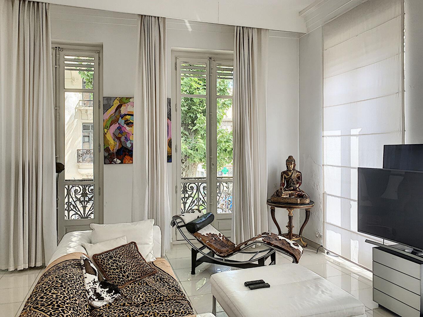 Luxury apartment in Avignon - 6 rooms, 175 sqm
