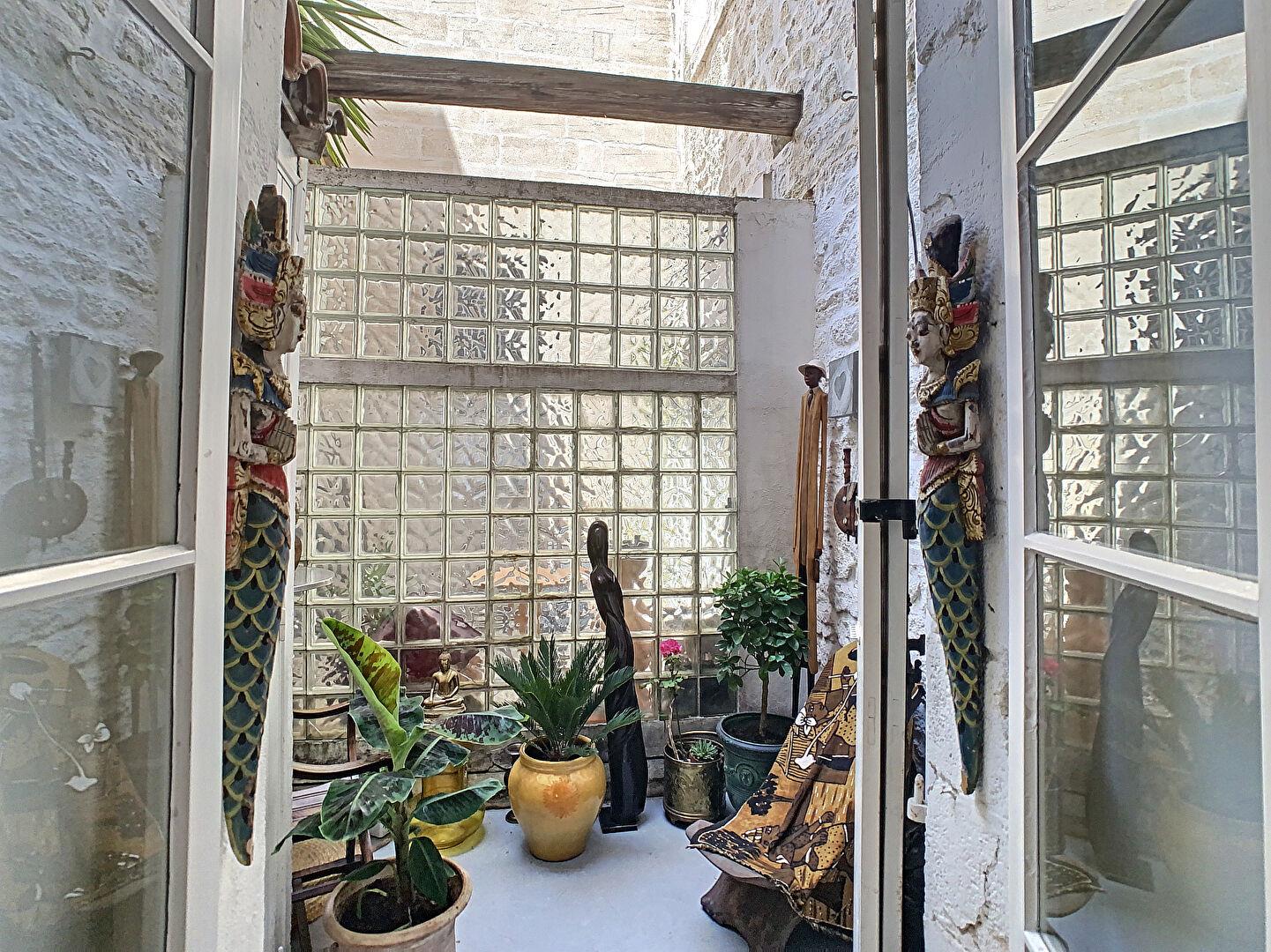 Luxury apartment in Avignon - 6 rooms, 175 sqm