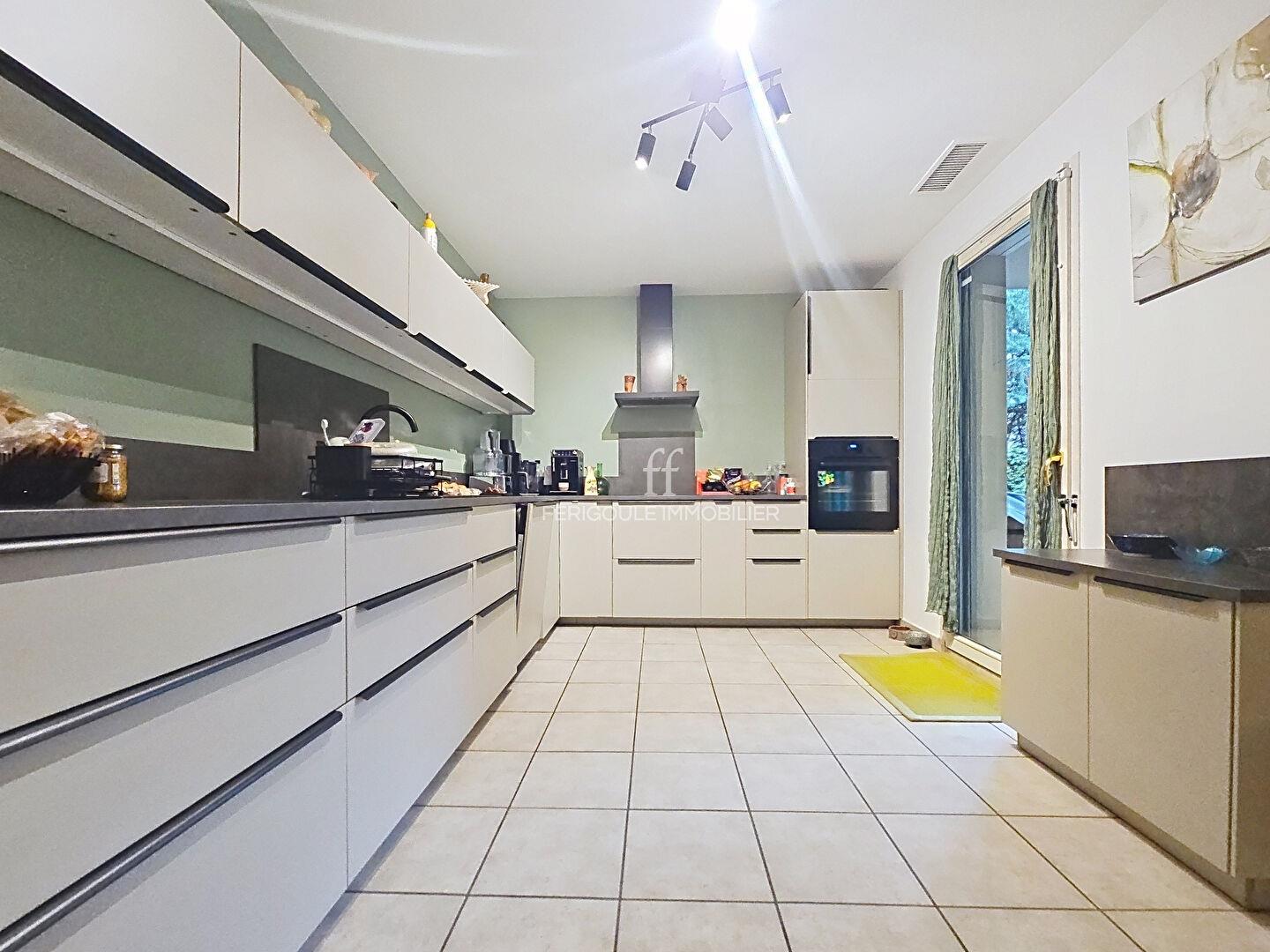 Appartement à vendre, 103m², Villeneuve-lès-Avignon
