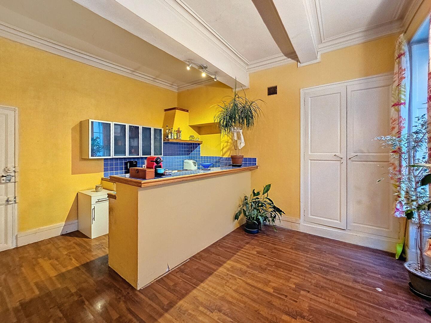 For sale: 4-room apartment in Avignon - Reference Ff016
