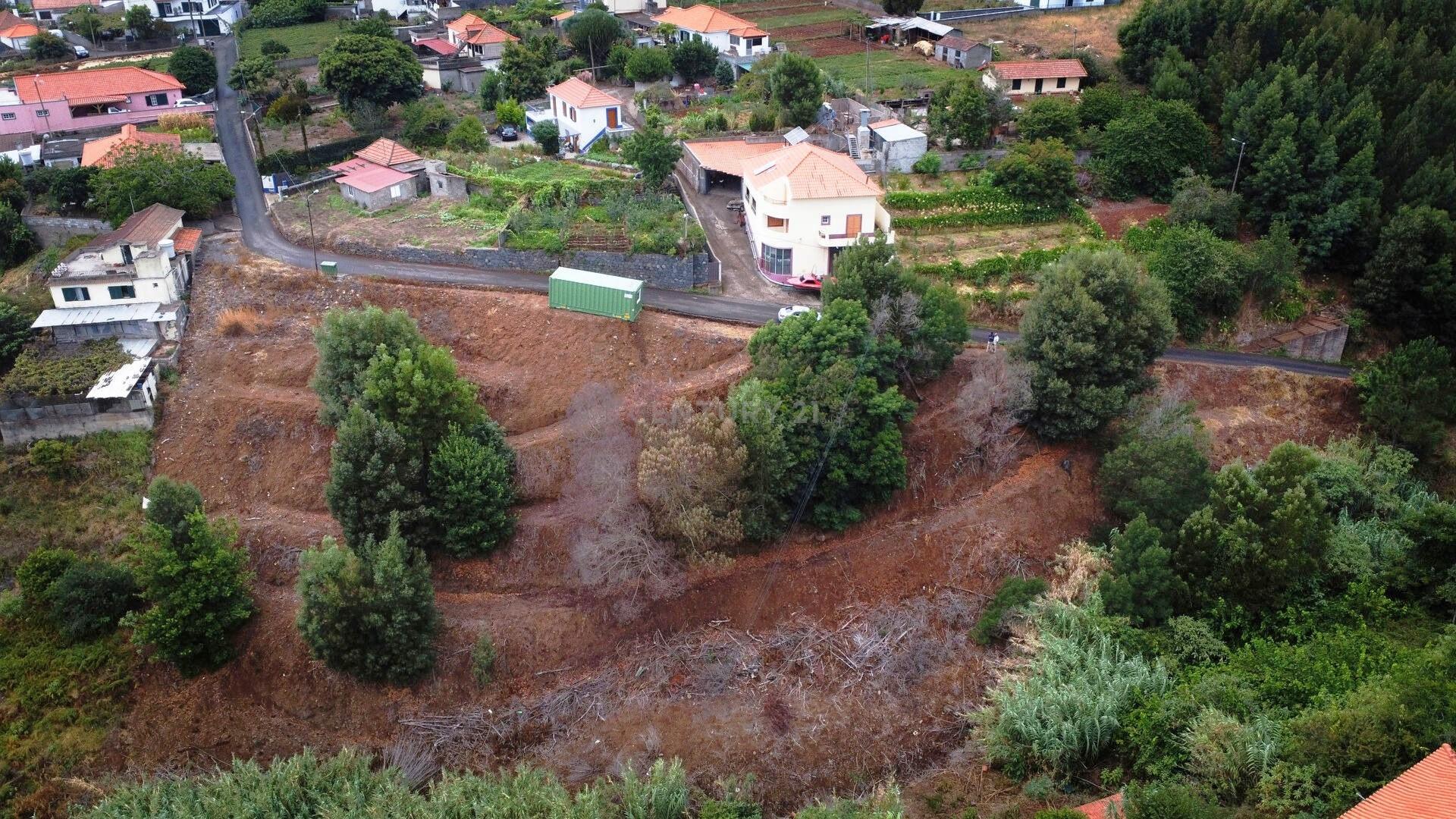 Investment Opportunity - Land in Gaula, Madeira