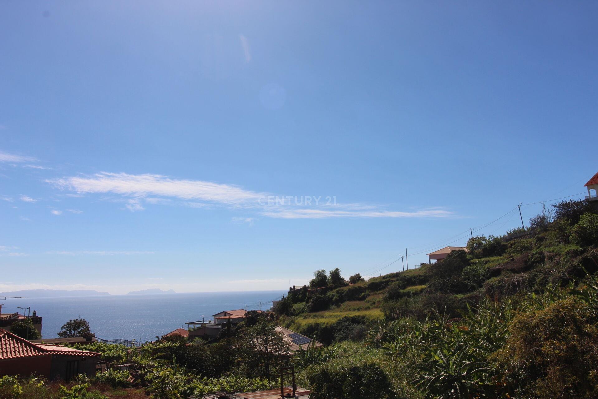 Terreno luminoso en Gaula, Santa Cruz, Madeira