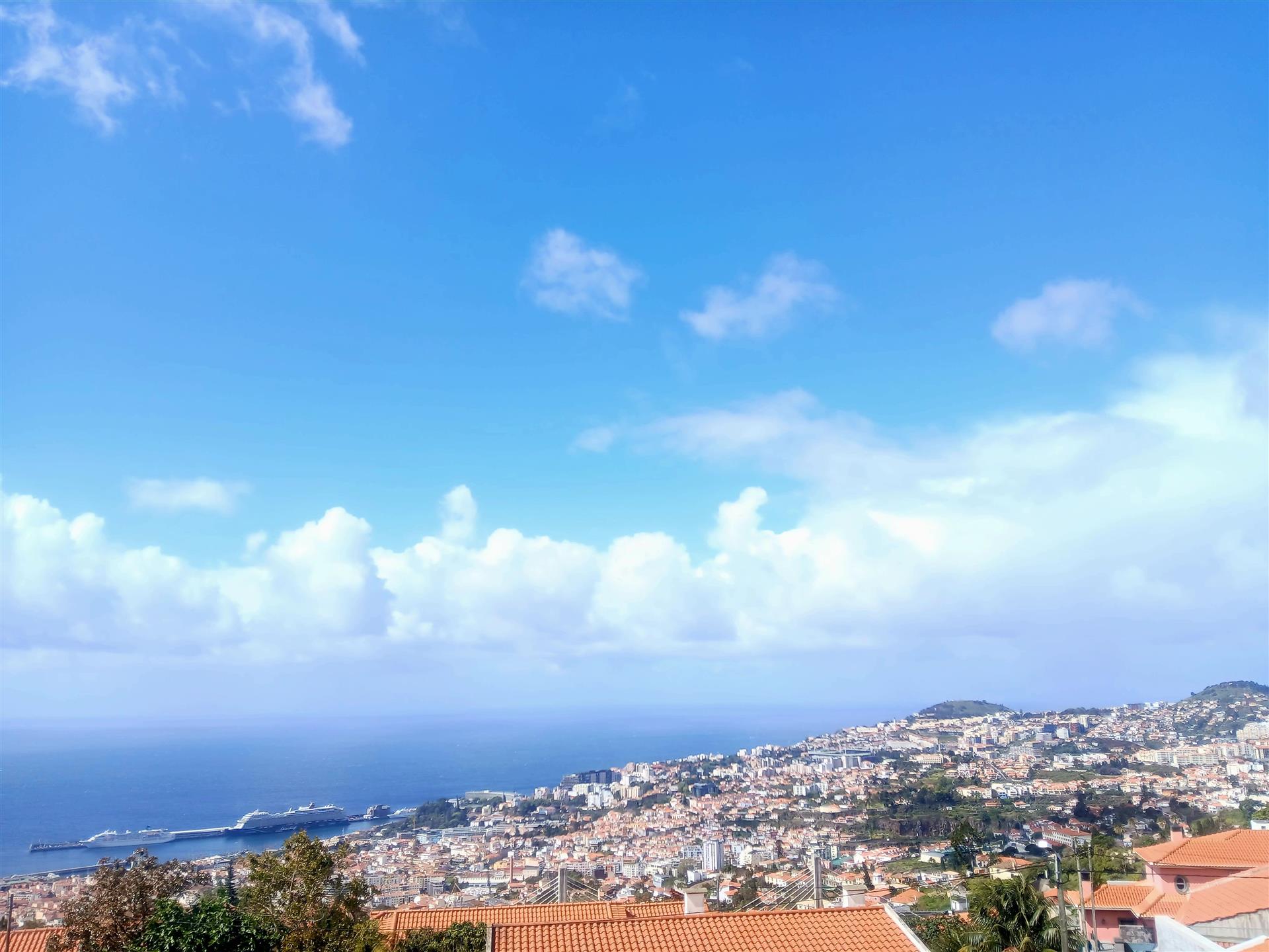 Luxe Villa in Aanbouw met Uitzicht op Zee – Funchal, Madeira