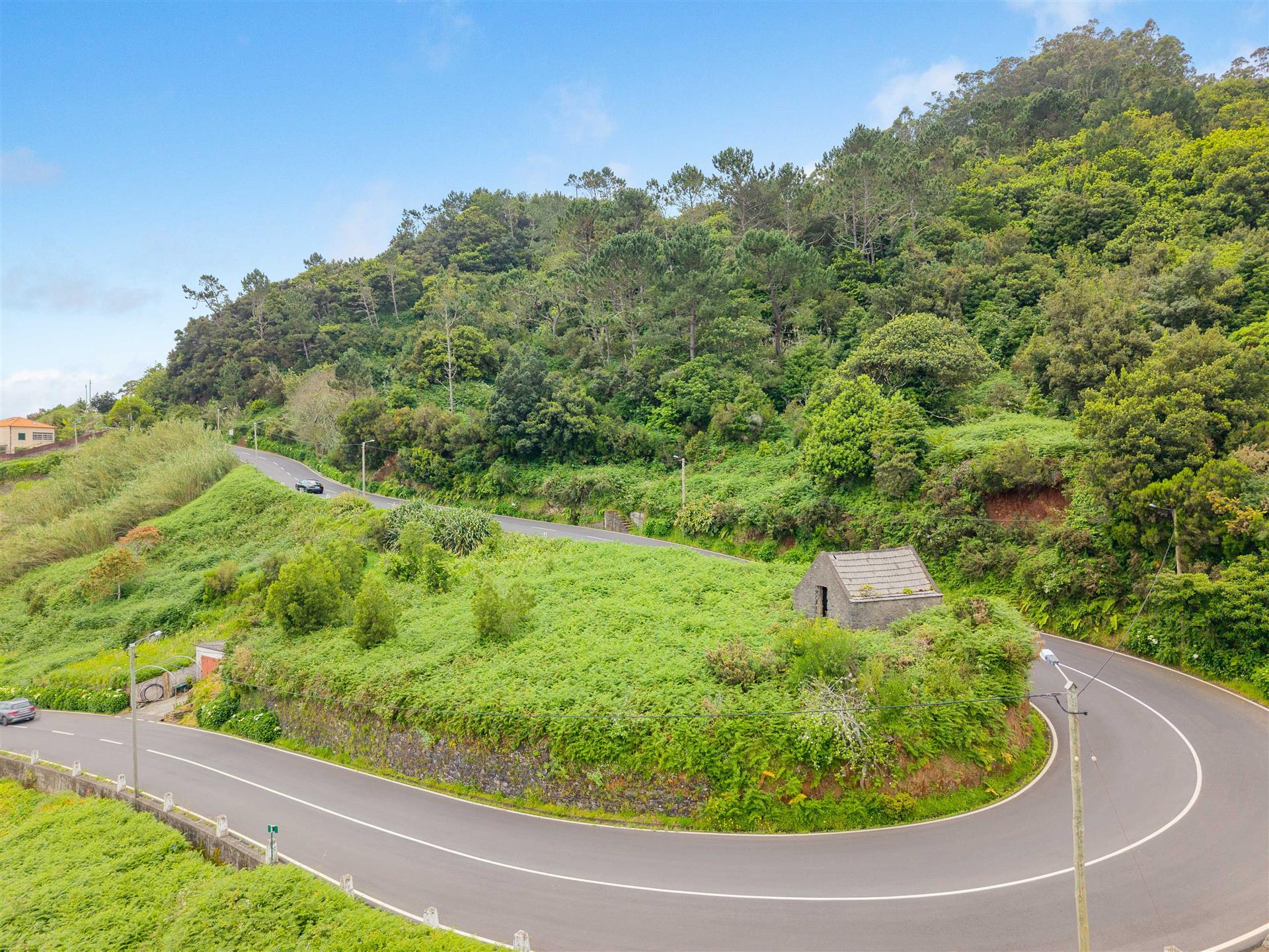 Perceel met Goedgekeurd Project en Zeezicht - Madeira