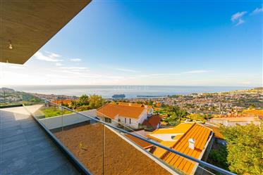 Spectacular New Three Bedroom House with Magnificent View - Funchal