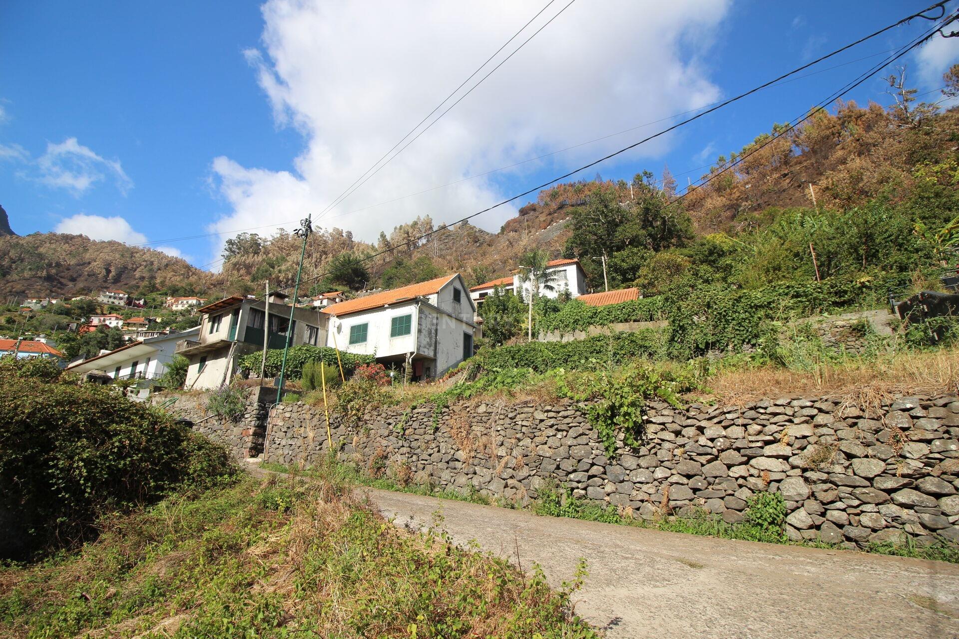 Helles Haus mit drei Schlafzimmern – Serra de Água, Madeira