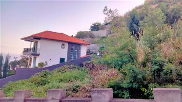 Terreno con viabilidad de construcción - Palmeira, Santa Cruz, Madeira