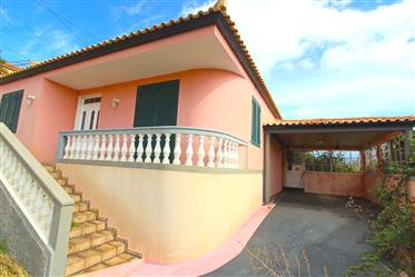 Pozemek s vilou se 2 ložnicemi v dobrém stavu - Ponta do Sol, Madeira