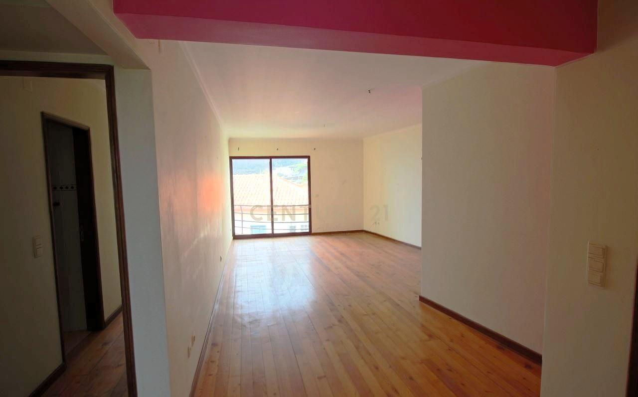 2-Bedroom Apartment in Santa Cruz, Madeira – Great Opportunity!