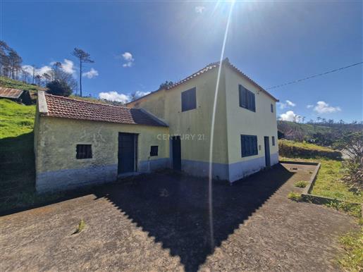 Maison de trois chambres + terrain rustique - Ponta do Pargo, Madère