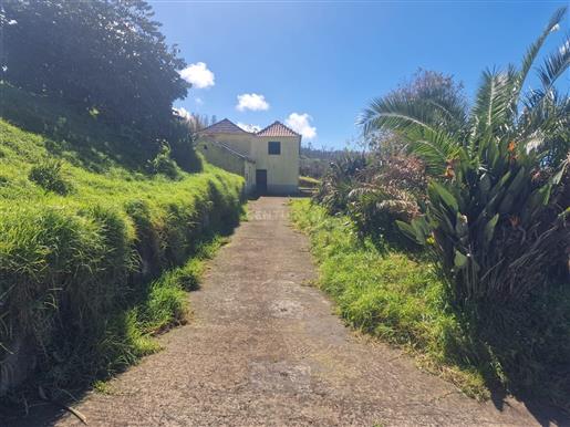 Huis met drie slaapkamers + rustiek terrein - Ponta do Pargo, Madeira