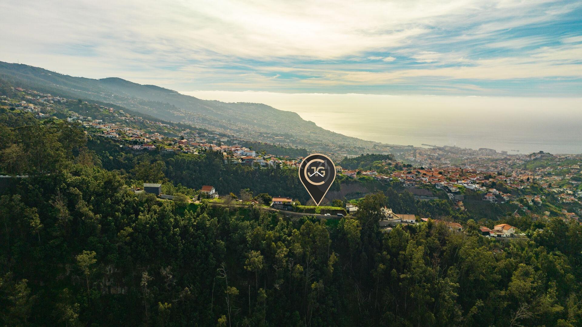 Land Located in Santo António - Funchal