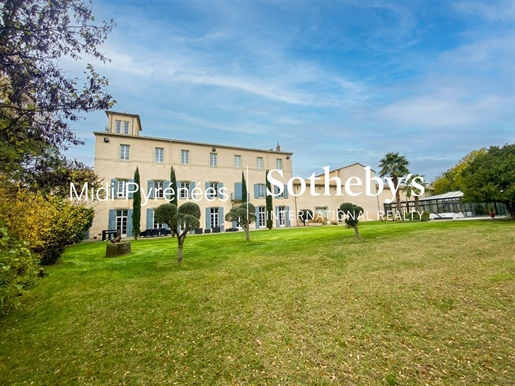 Exceptional estate of more than 1500 m² at the gates of Carcassonn