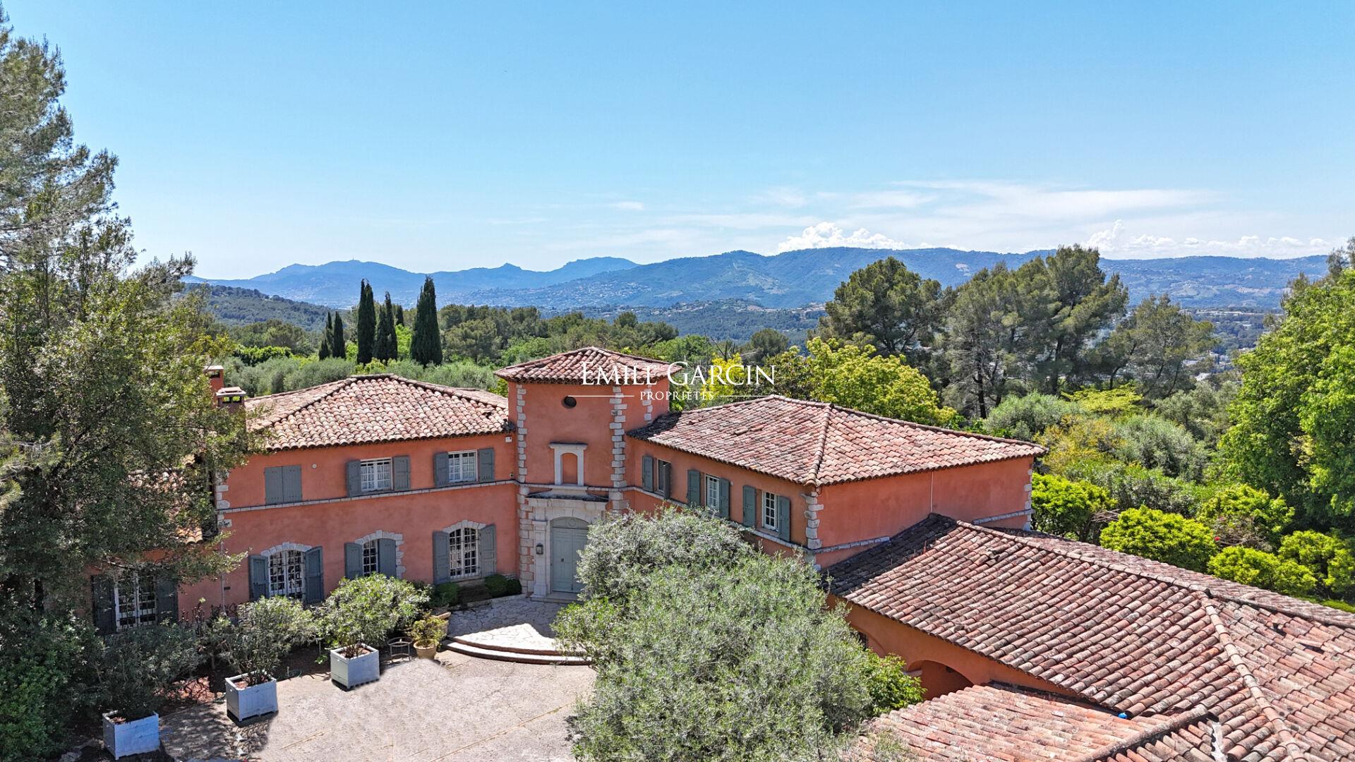 For sale - Family villa - Côte d'Azur - Mougins - Mouans Sartoux