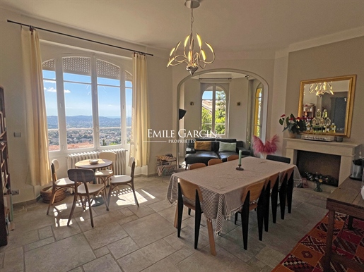 A vendre Côte d'Azur, Grasse, Maison de parfumeur vue mer