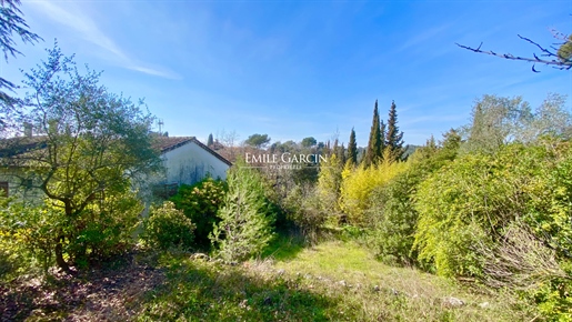 Côte d'Azur: Single-level villa for sale in Biot