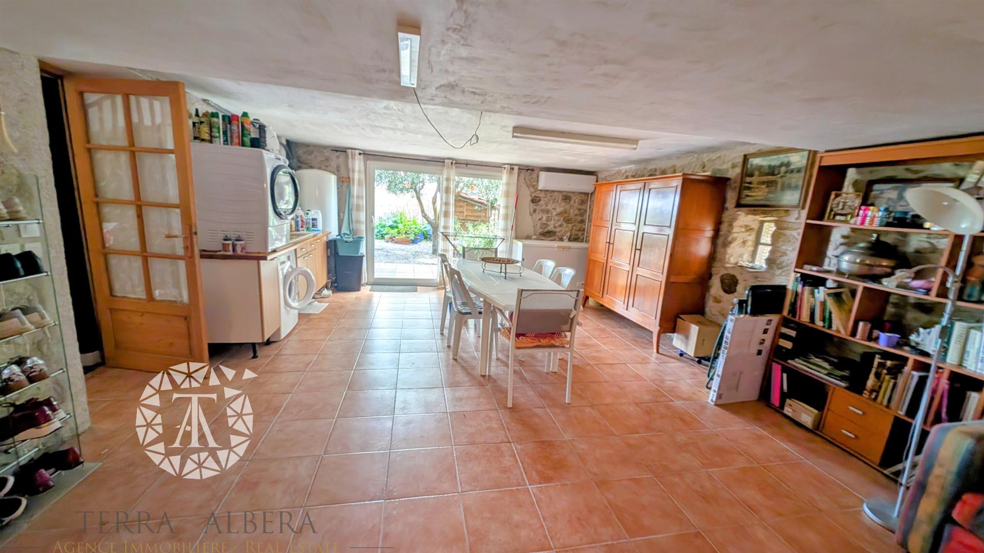Compra: Vivenda (66740)