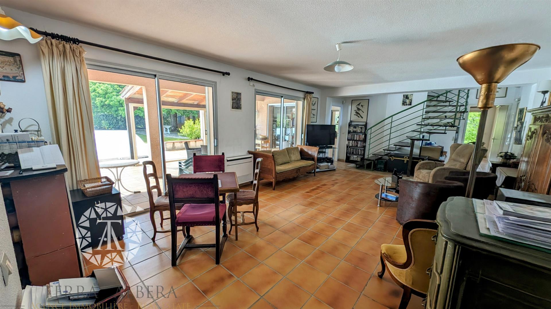 Compra: Vivenda (66740)