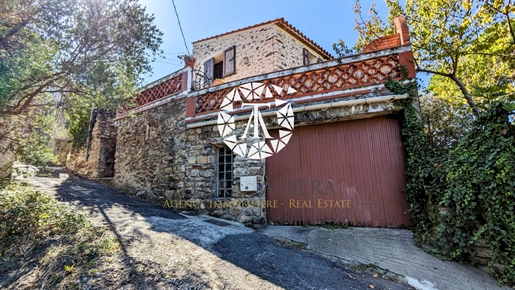 Authentiek dorpshuis in Villelongue Dels Monts