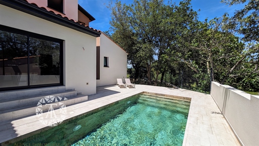 Hervorragende neue Villa mit Swimmingpool, schöner Service
