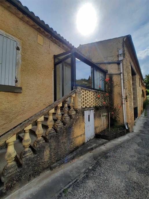 Blanquefort Sur Briolance, entre Monpazier et Fumel, au cœur du village maison avec jardin et dépend