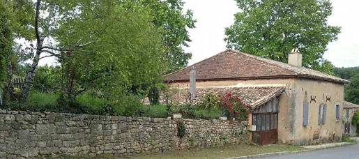 6-Room house 120 m2 under the guard of Château de Biron