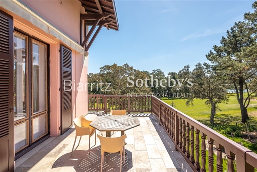 Prestigious apartment with terrasse and golf view