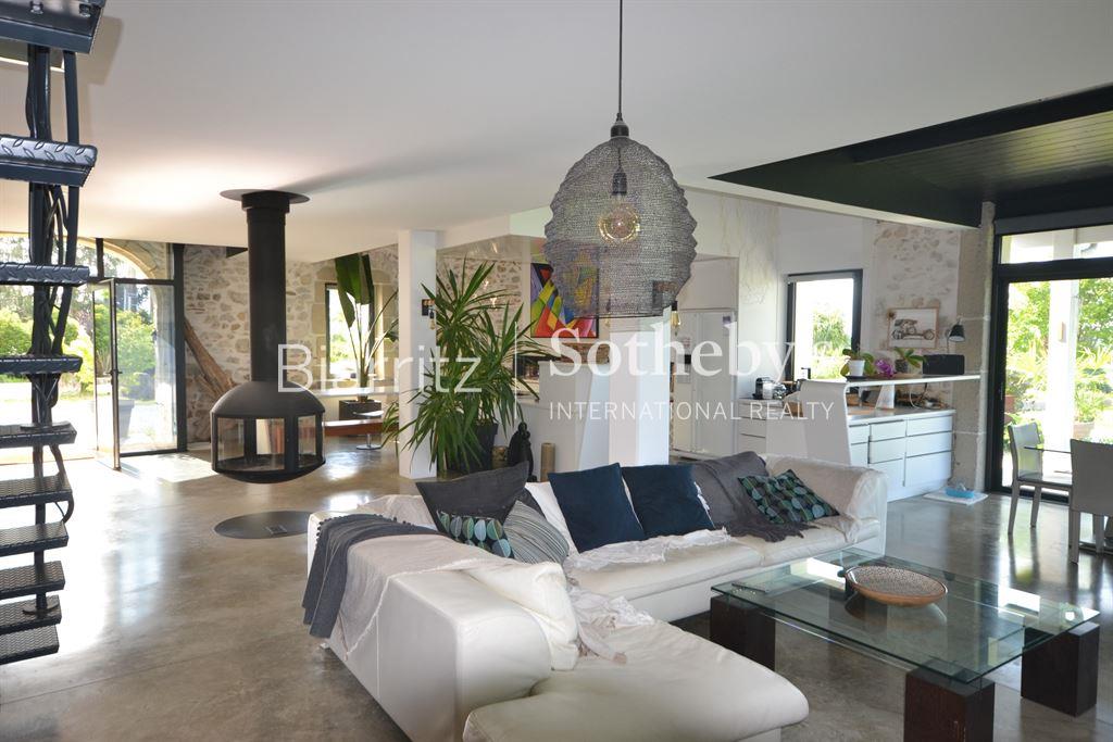Compra: Vivenda (40300)