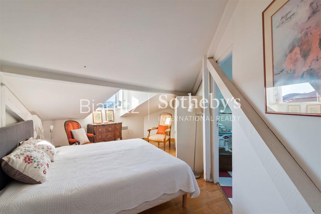 3 room apartment in Les Halles district