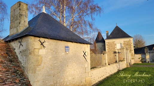 Maison de notable de la seconde moitié du 15ème siècle à 20 minutes de Loches