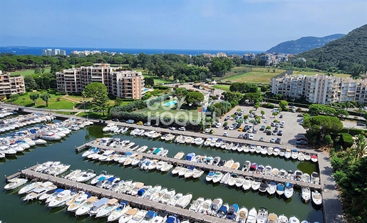 Appartement 3 pièces traversant vue mer Cannes Marina