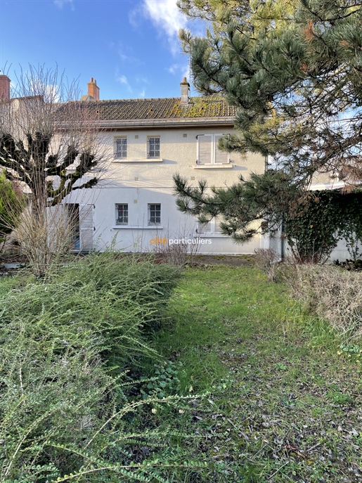 Sells house with garden in Lignières