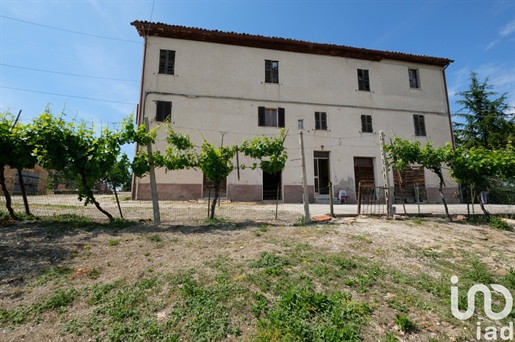 Detached house / Villa 650 m² - 5 bedrooms - Morro d'Alba