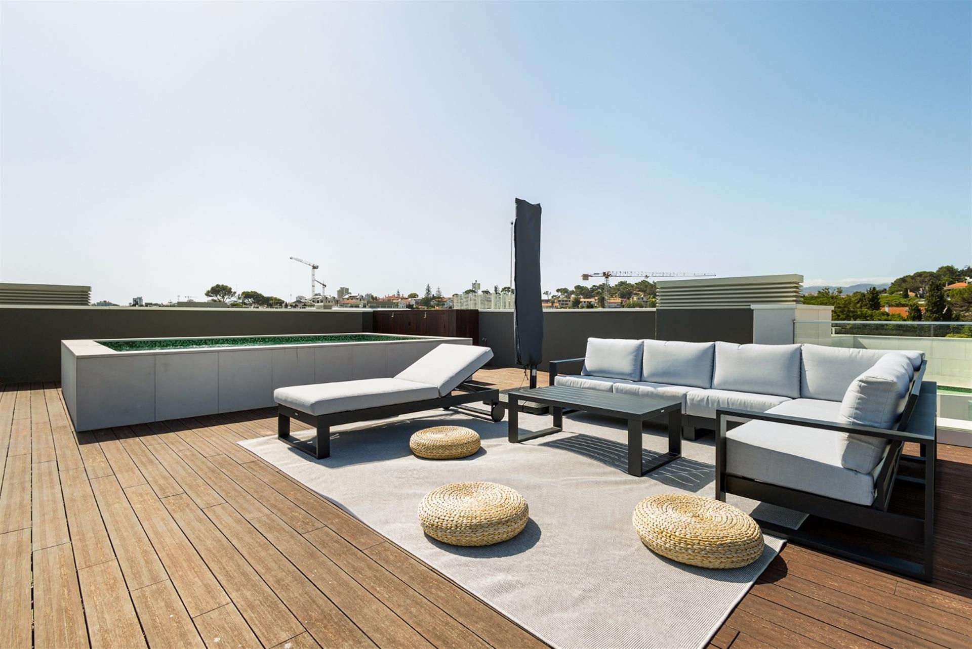 Exceptional Sea Views Duplex Penthouse Apartment, Cascais