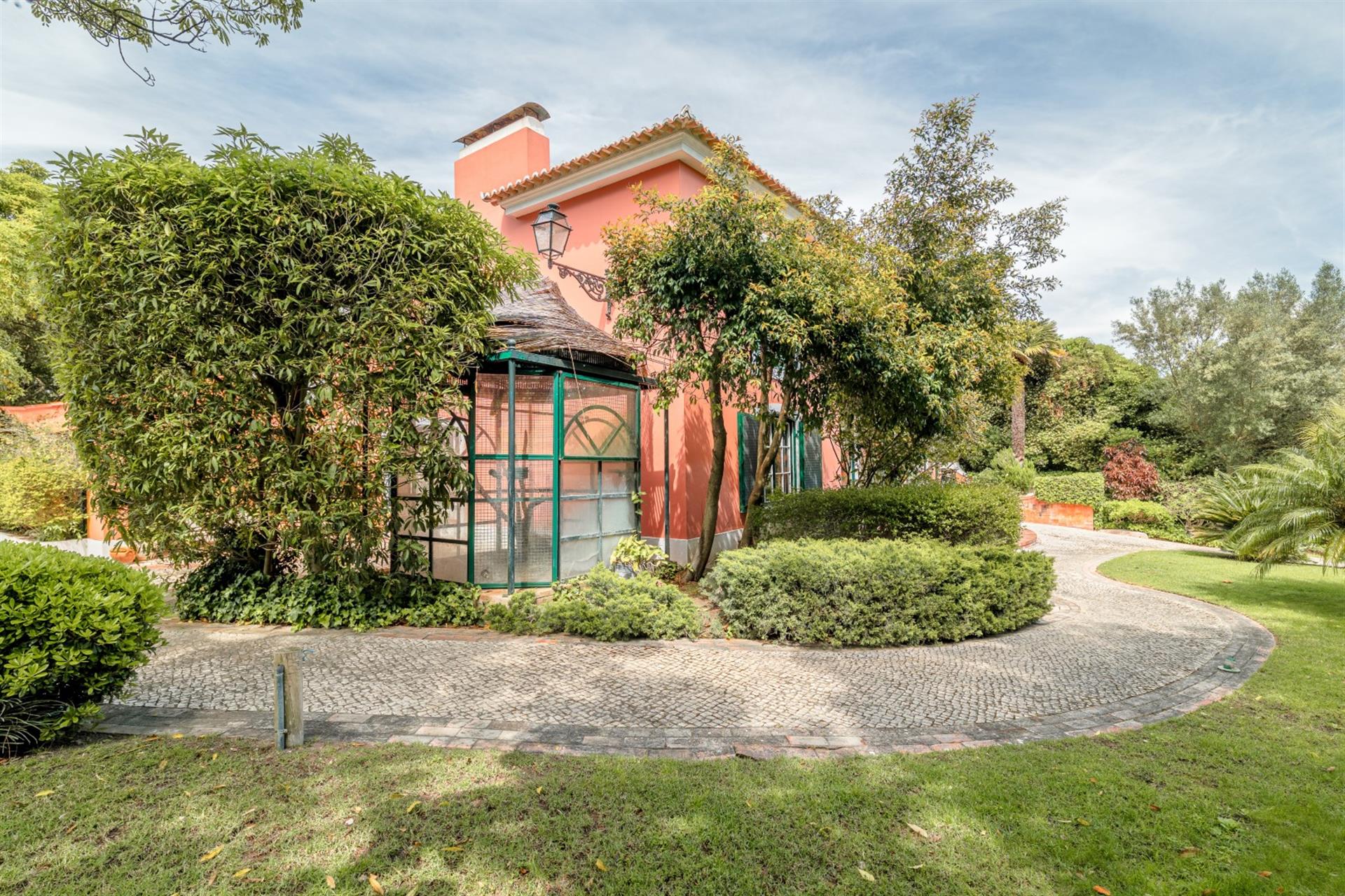 Fantastic, Detached Villa, Birre, Cascais
