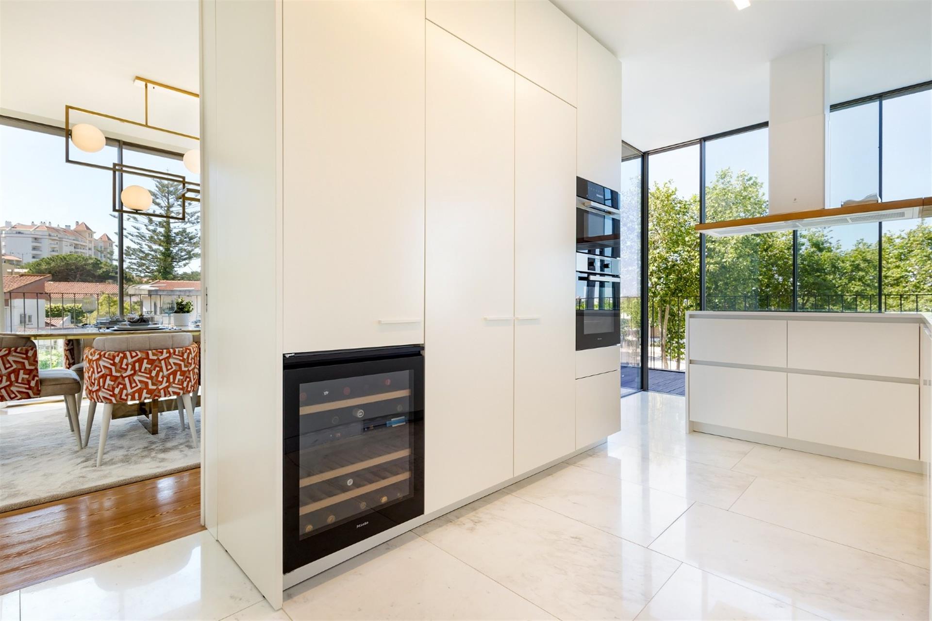 Exclusive Duplex Apartment with Private Pool, Cascais