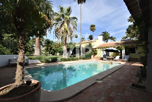 Portimão - 3.5 Hectares Estate With Private Pool And Lush Gardens