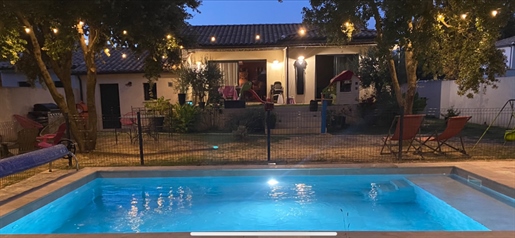 Einfamilienhaus auf 679 m² Grundstück - Saint-Laurent-des-Arbres