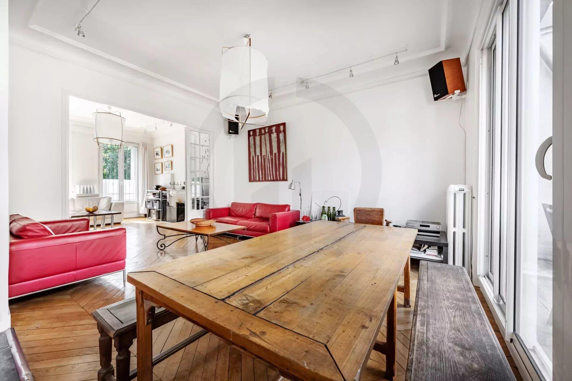 Pavillon familial ou projet d’investissement – env. 250 m² – jusqu’à 8 chambres – Jardin & potentiel