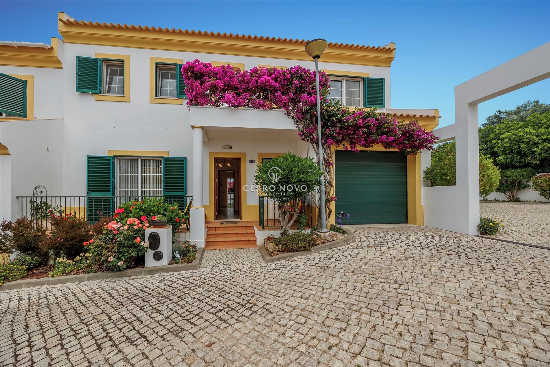 Villa Jumelée T3 avec Garage et Piscine – Proche de Paderne