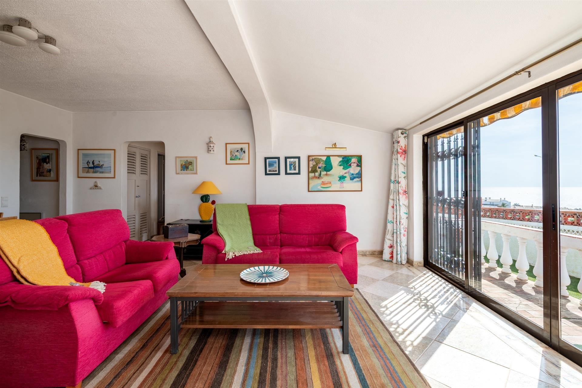 2 Bedroom villa with pool and sea view's in Luz