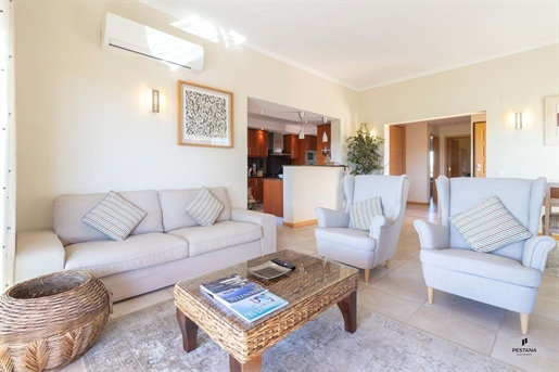 Golf - 2 bedroom apartment with fireplace and swimming pool